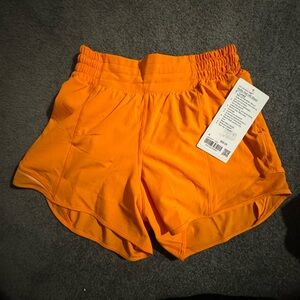 Lululemon women’s hotty-hot shorts